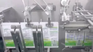 Envasadora de bolsas zipper en rollo por servo motor (llenado con 2 boquillas)