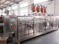 Envasadora de bolsas prefabricadas, llenado con 4 boquillas