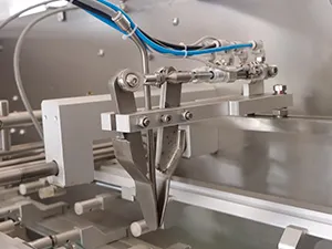 Envasadora de bolsas prefabricadas con alimentador automático de bolsas y llenado con 1 boquilla