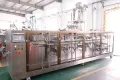 Envasadora de bolsas prefabricadas con forma, llenado con 4 boquillas