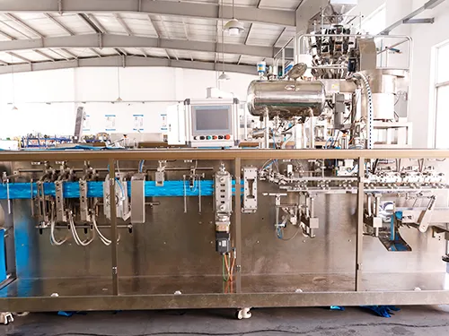 Envasadora horizontal de bolsas stand up con boquilla, llenado con 1 boquilla