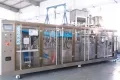 Envasadora horizontal de bolsas con spout, llenado con 2 boquillas