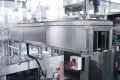 Máquina de llenado y taponado de bolsas con boquilla (con spout)